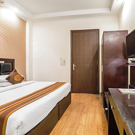 Royal Residence Mg Road 구르가온 외부 사진